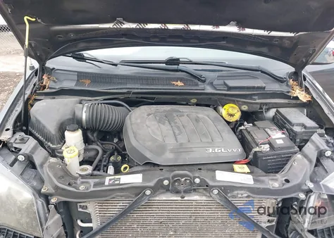 2016 Chrysler Town & Country Touring from USA, damaged, VIN 2C4RC1BG9GR298725